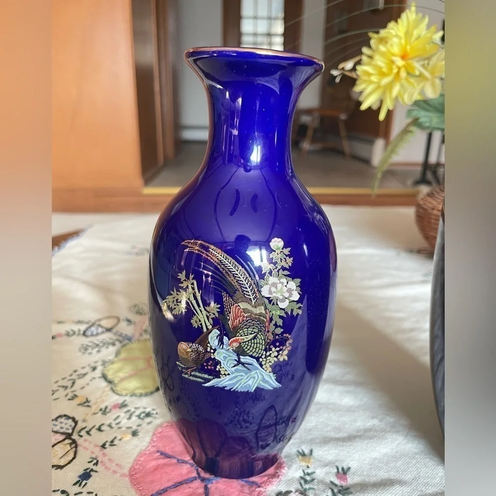 Vintage Japanese Cobalt Blue Pheasant Bird Vases Set of 2 Gold Rim 7.25